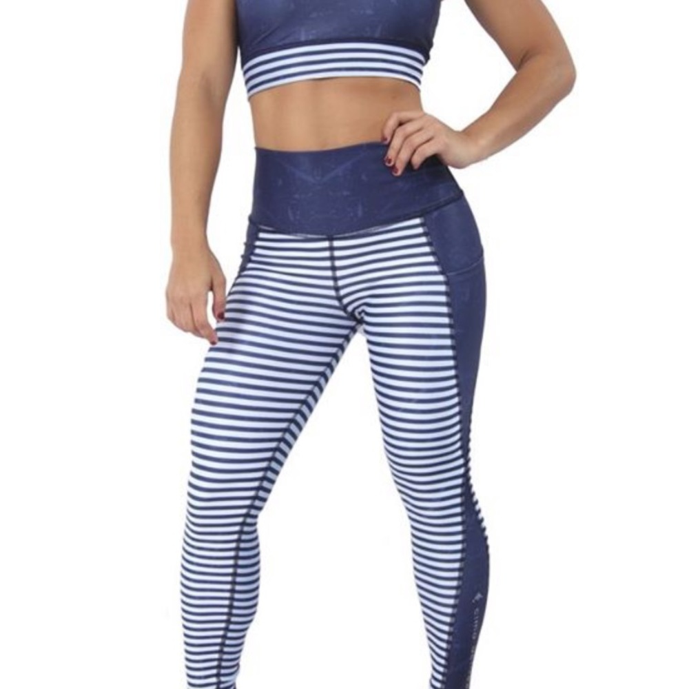 Two Piece Compression Gym Set - image 8